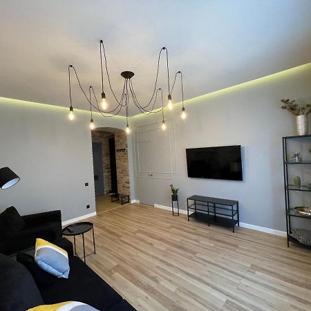 Apartment Centre Inn チェルニウツィー エクステリア 写真