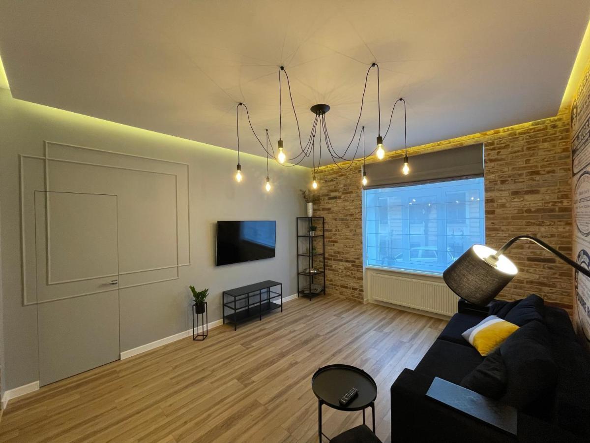 Apartment Centre Inn チェルニウツィー エクステリア 写真