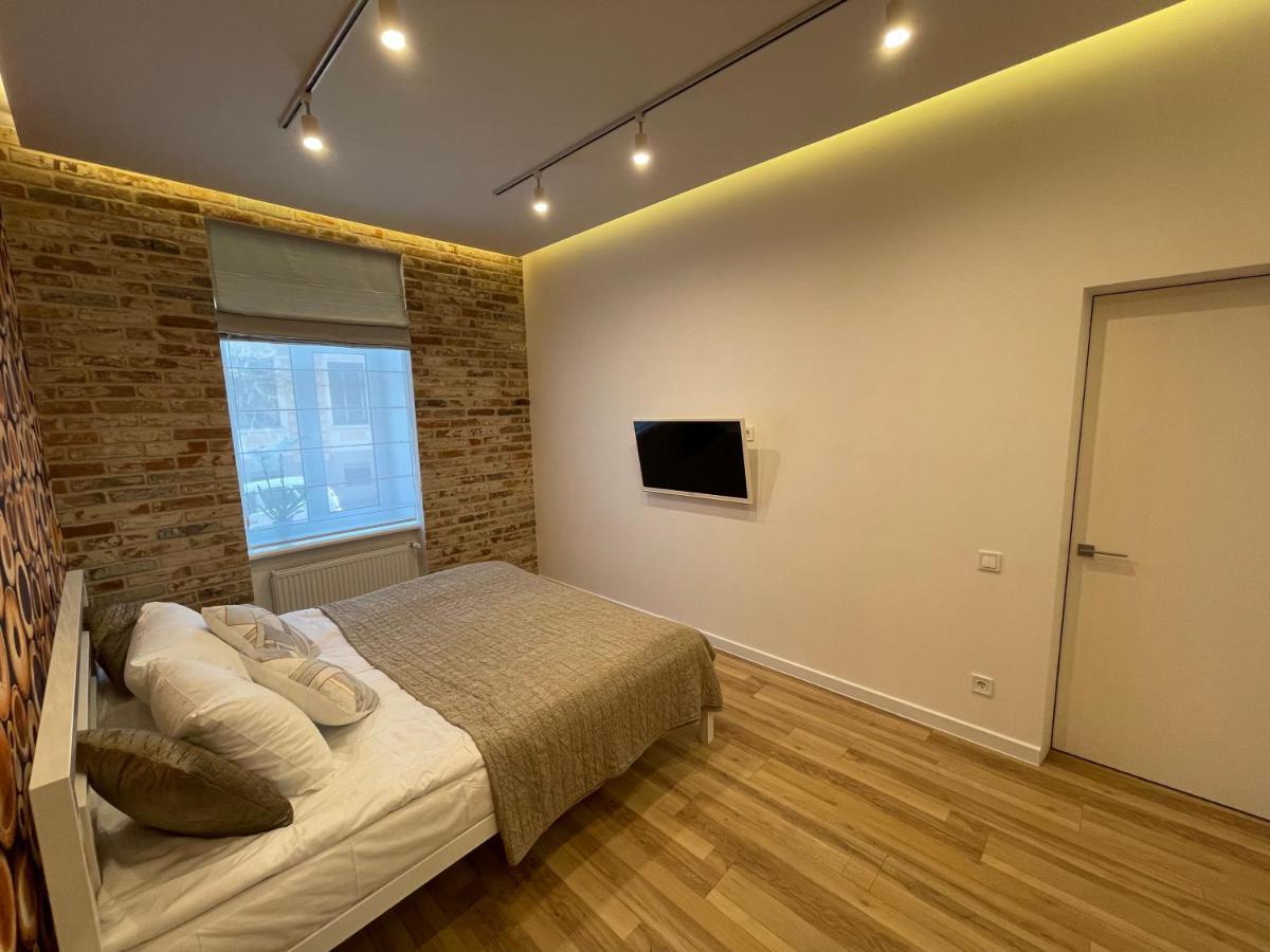 Apartment Centre Inn チェルニウツィー エクステリア 写真
